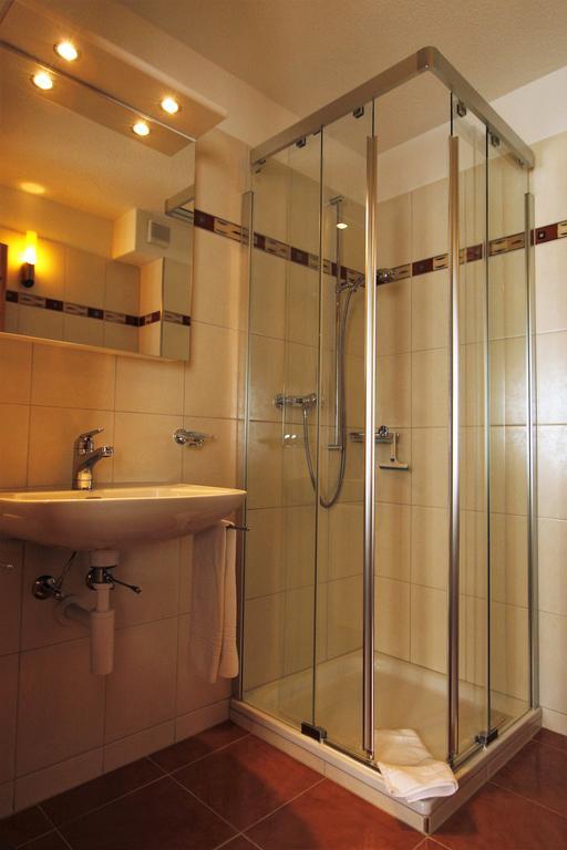 Hotel Restaurant Hemmi クルヴァルデン 部屋 写真