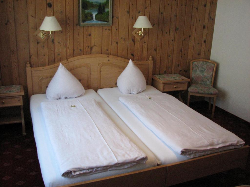 Hotel Restaurant Hemmi クルヴァルデン エクステリア 写真